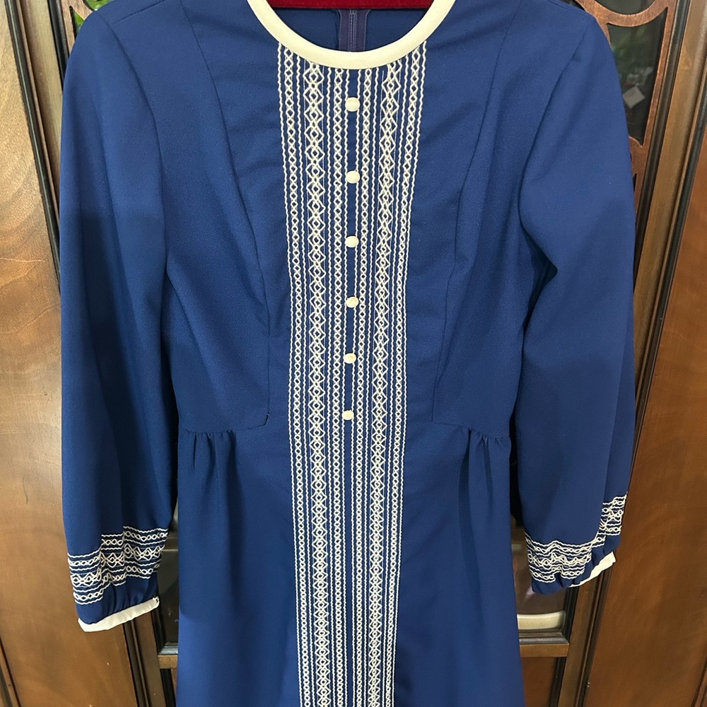 Vintage 1950s/60s ILGWU Dress. 36” length